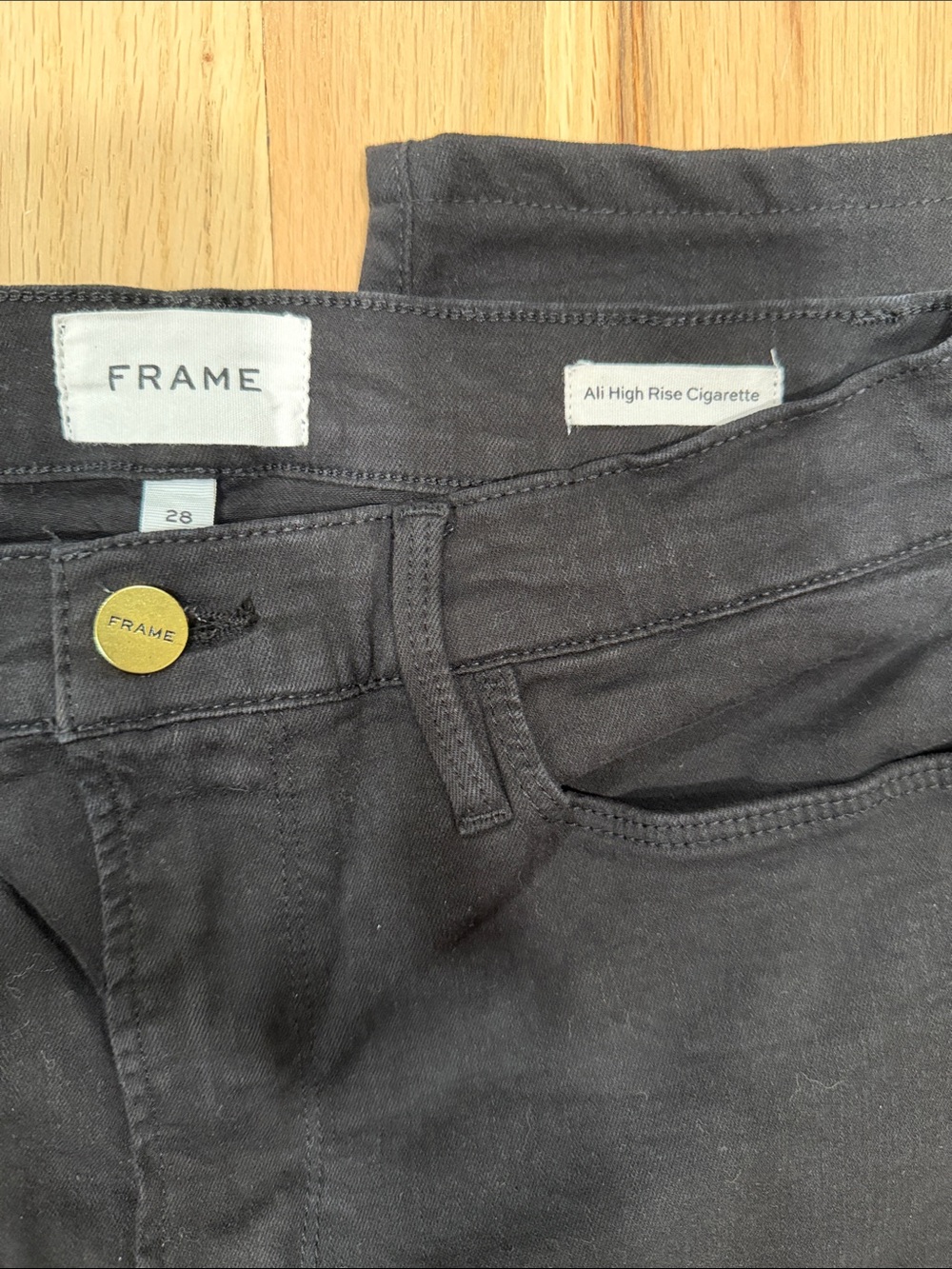 Frame Denim Ali High Rise Cigarette Jeans in Charcoal